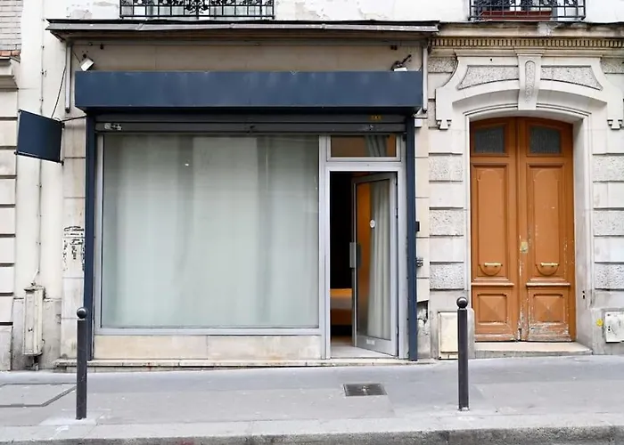 Modern Studio- Francois Mitterand Library